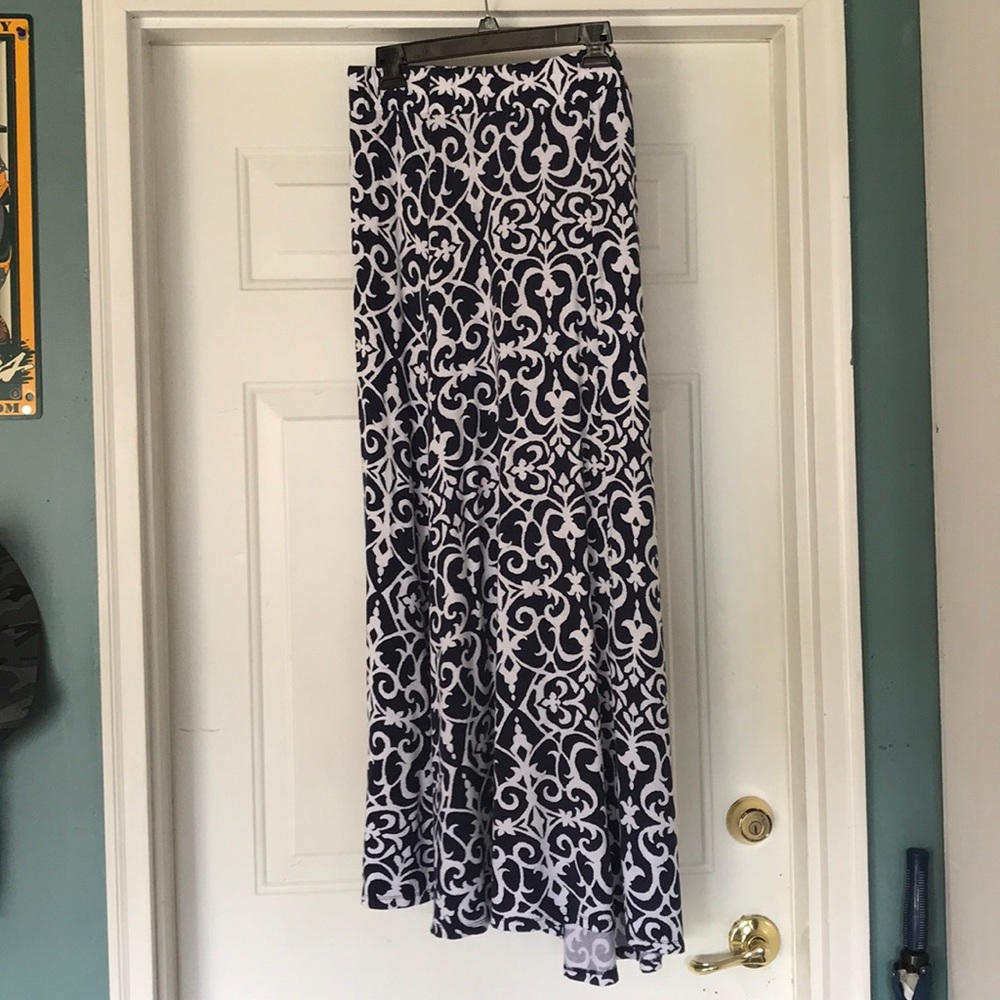 Patterned Maxi Skirt
